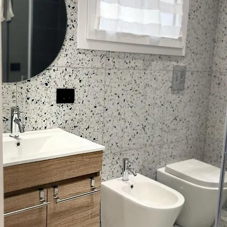 La Casa All'angolo Apartment *